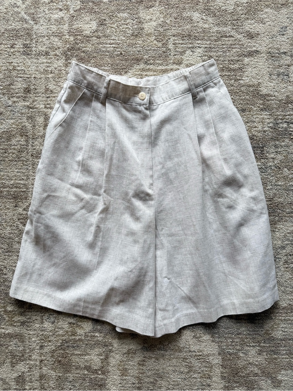 Vintage Sag Harbor Beige High-Waist Bermuda Shorts